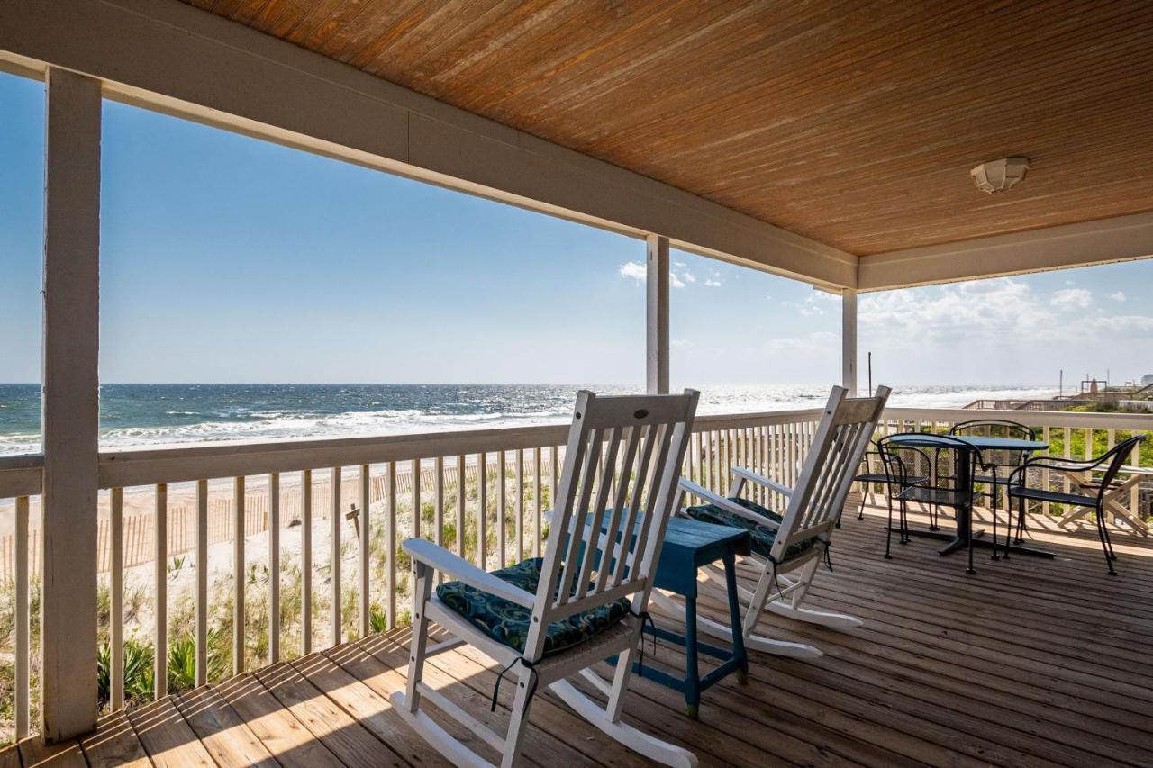 Beach Barracks By Oak Island Accommodations Exterior photo