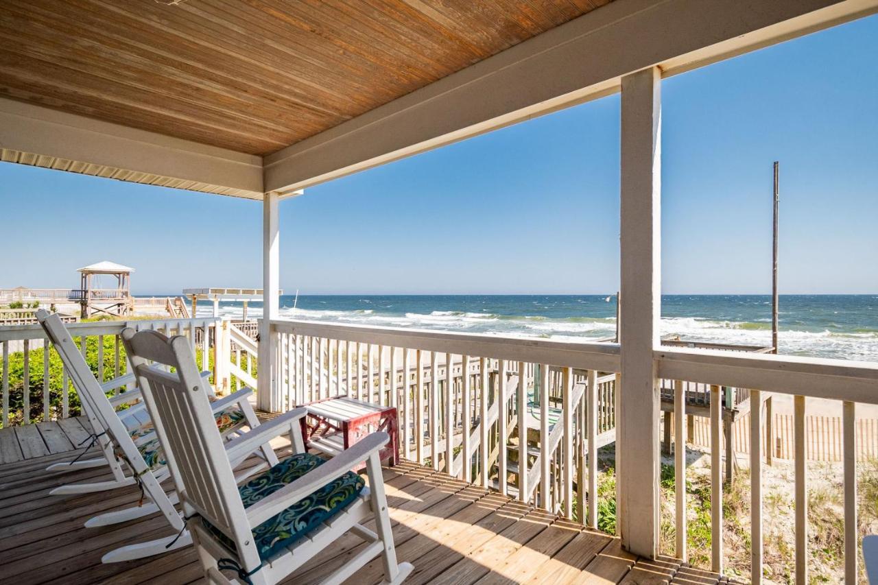 Beach Barracks By Oak Island Accommodations Exterior photo