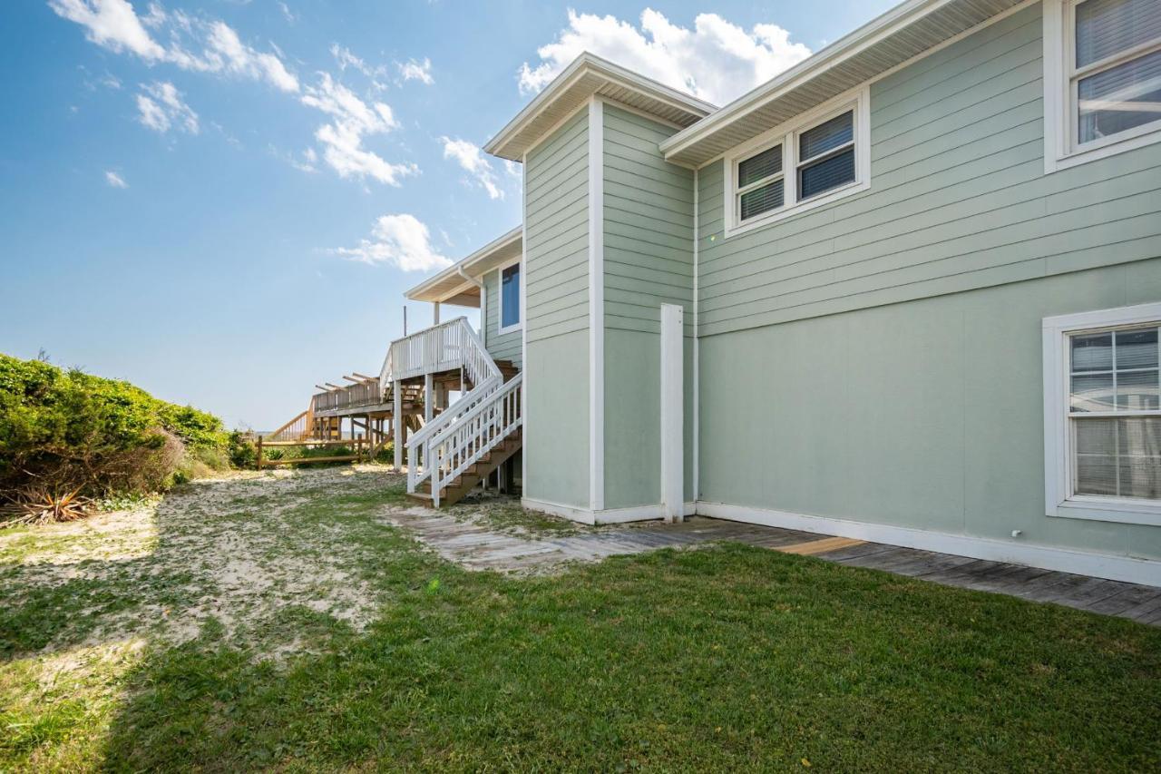 Beach Barracks By Oak Island Accommodations Exterior photo