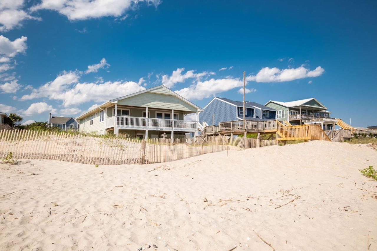 Beach Barracks By Oak Island Accommodations Exterior photo