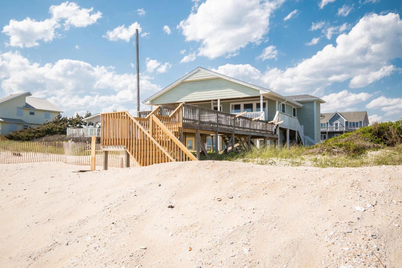 Beach Barracks By Oak Island Accommodations Exterior photo